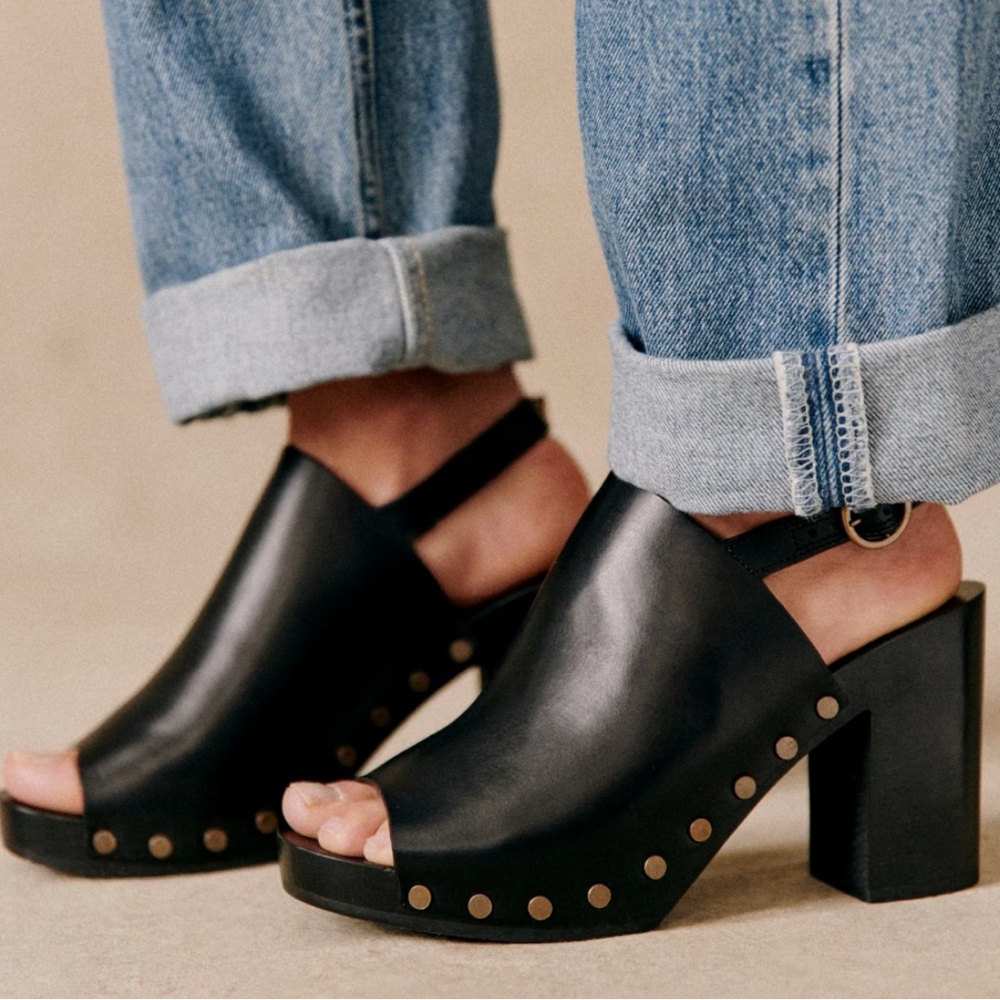 Sezane Black Leather Mules with Gold Accents - Picture 3 of 10